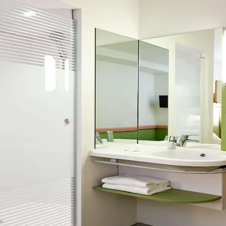 Ibis Budget Malaga Centro Exterior photo